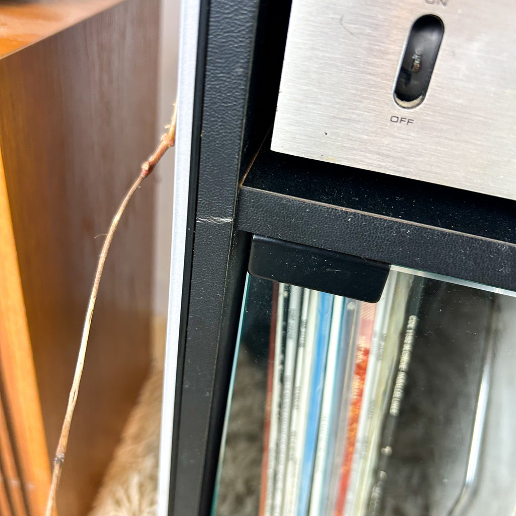 STEREO CABINET