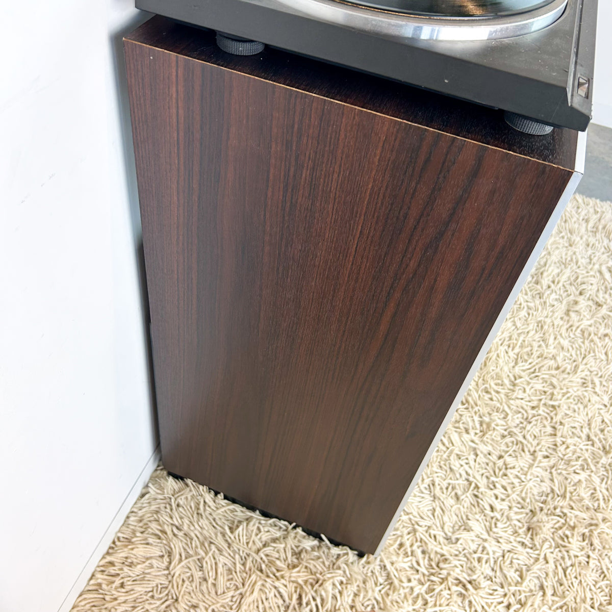 STEREO CABINET