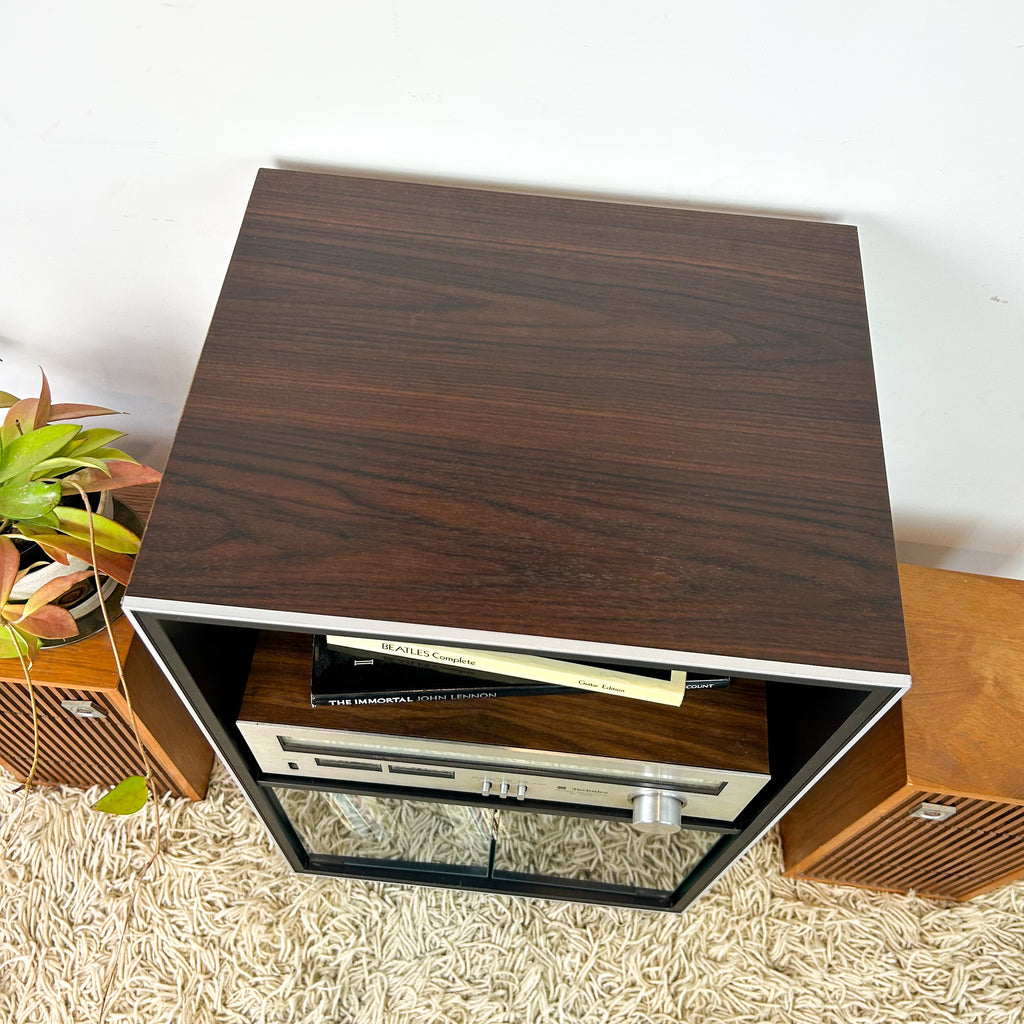 STEREO CABINET