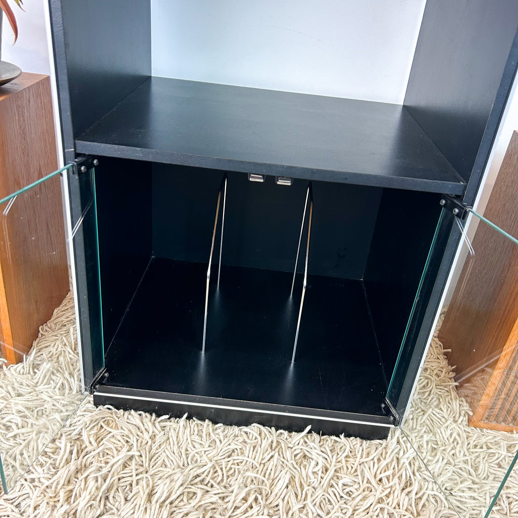 STEREO CABINET