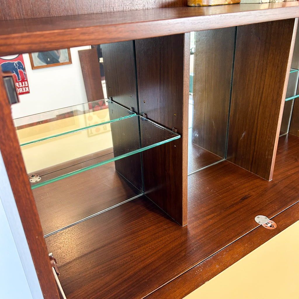 PARKER WALL UNIT