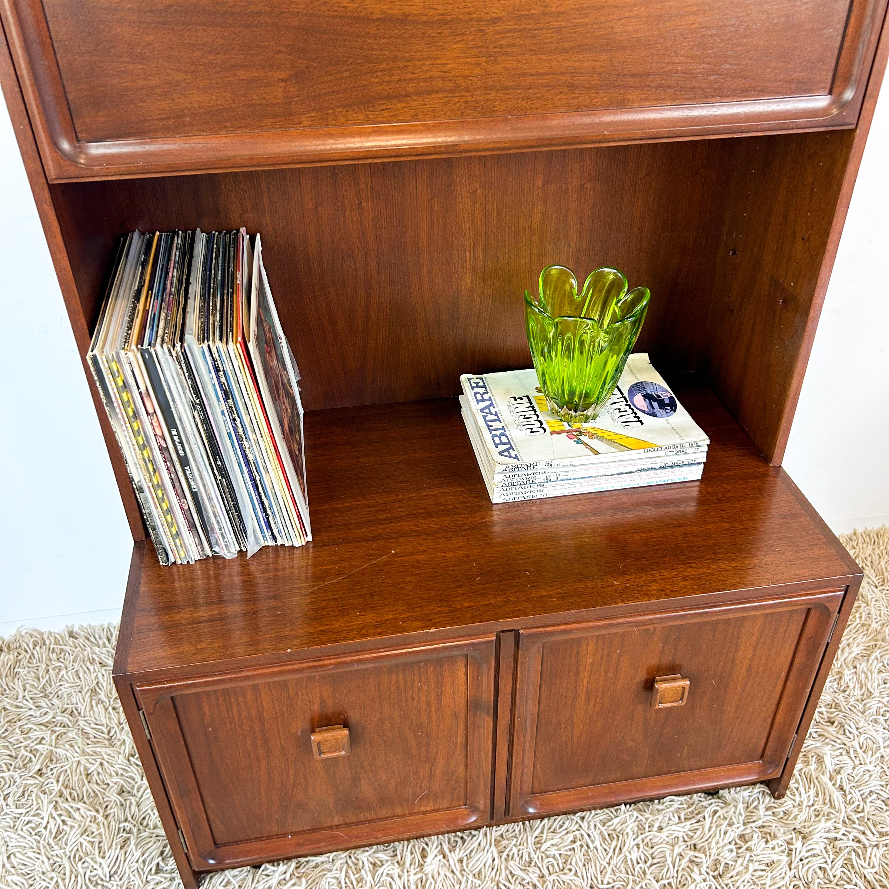 PARKER WALL UNIT