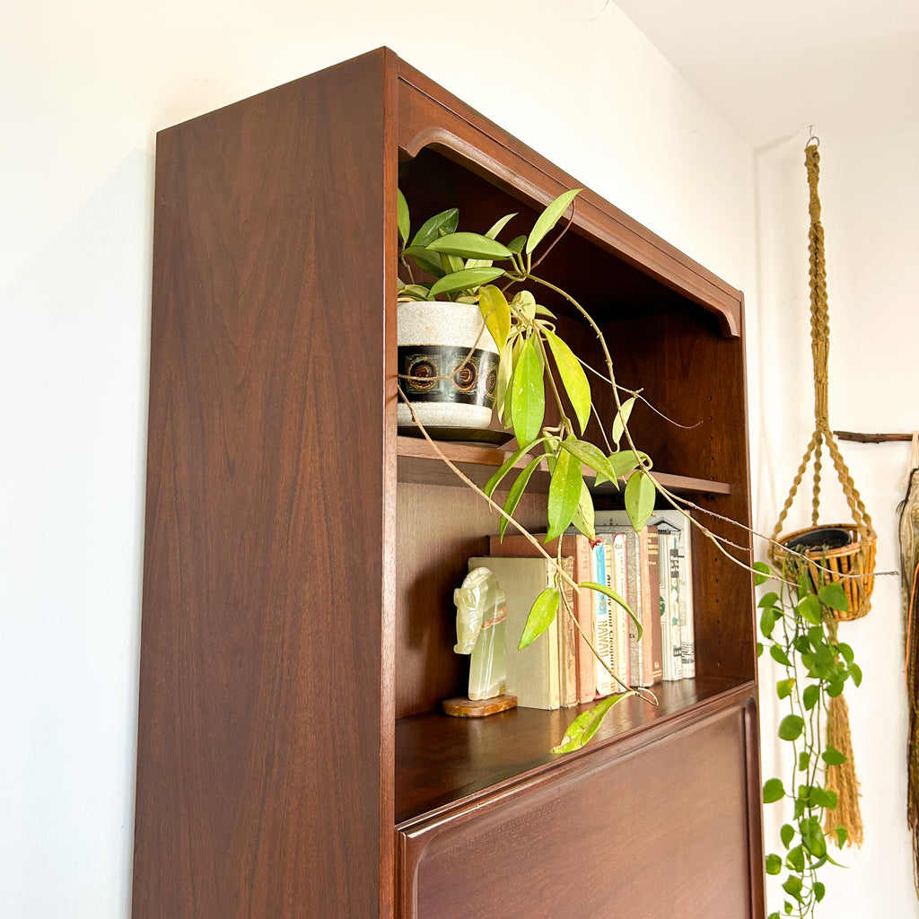 PARKER WALL UNIT
