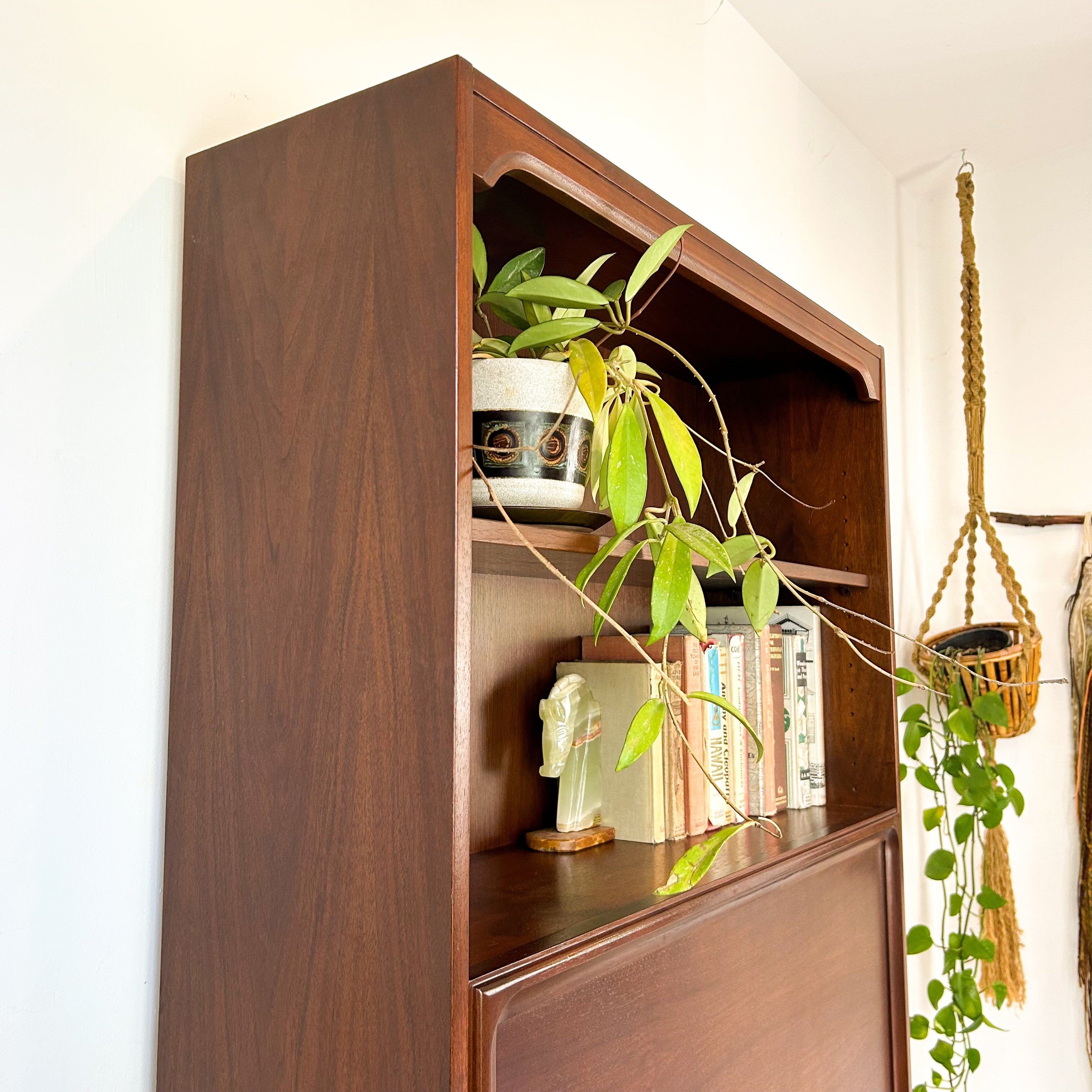 PARKER WALL UNIT