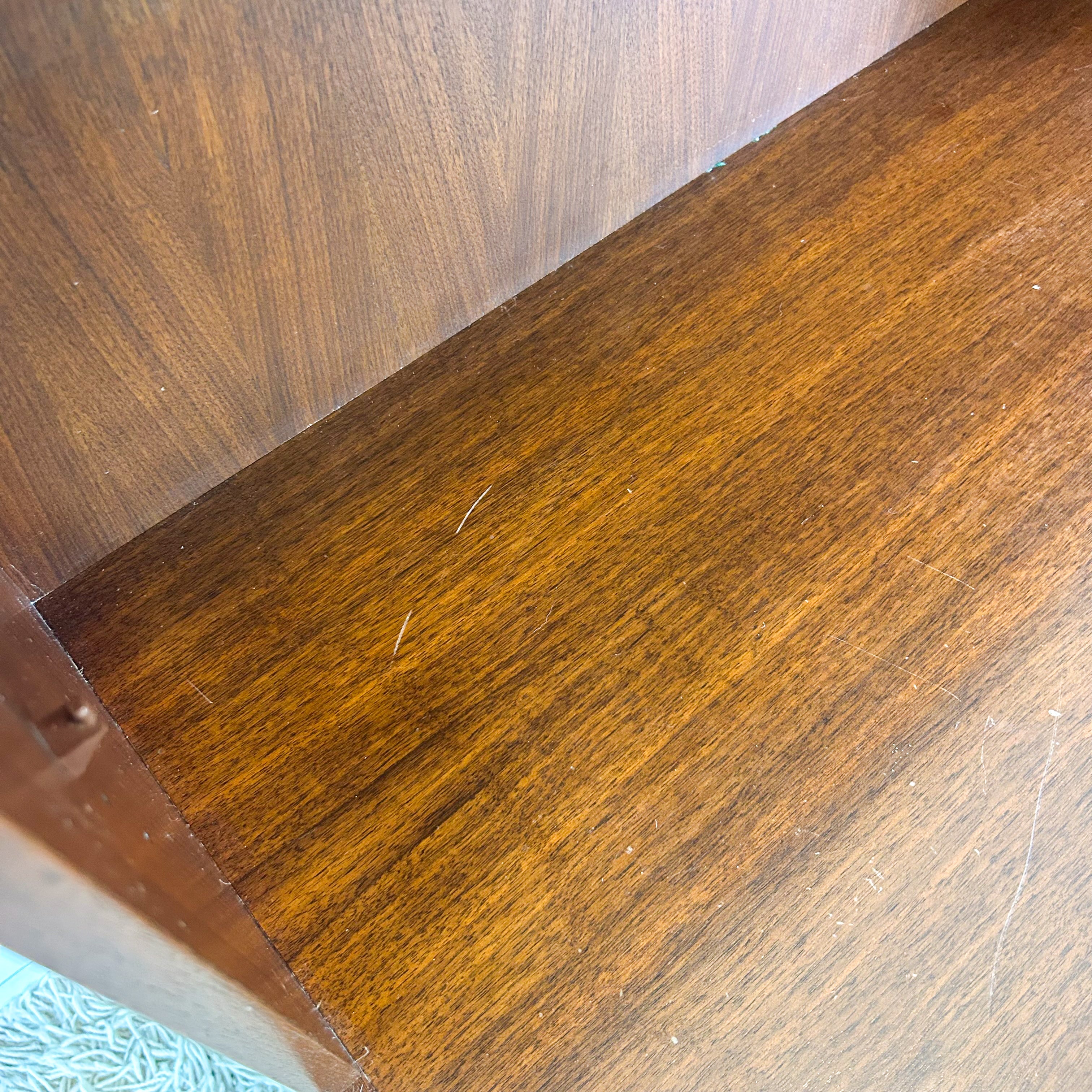PARKER WALL UNIT