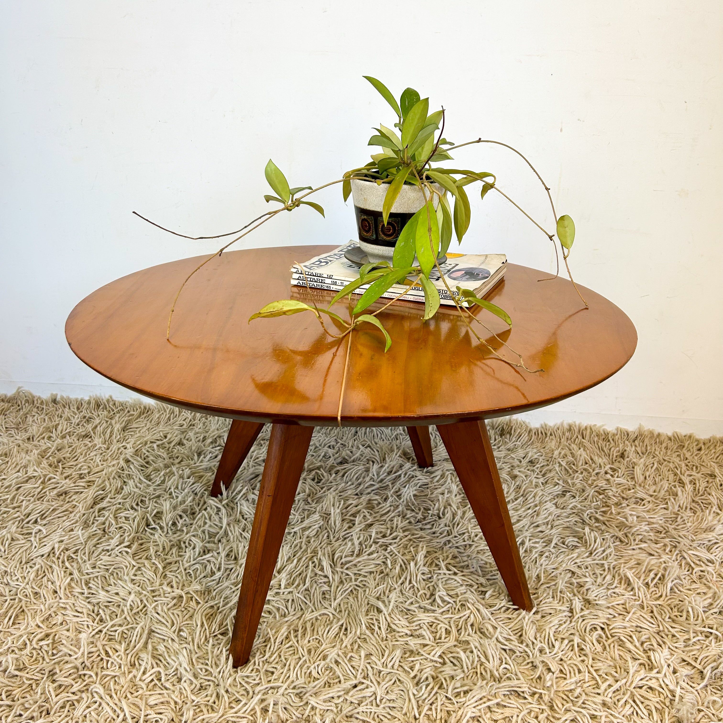 ROUND TIMBER COFFEE TABLE
