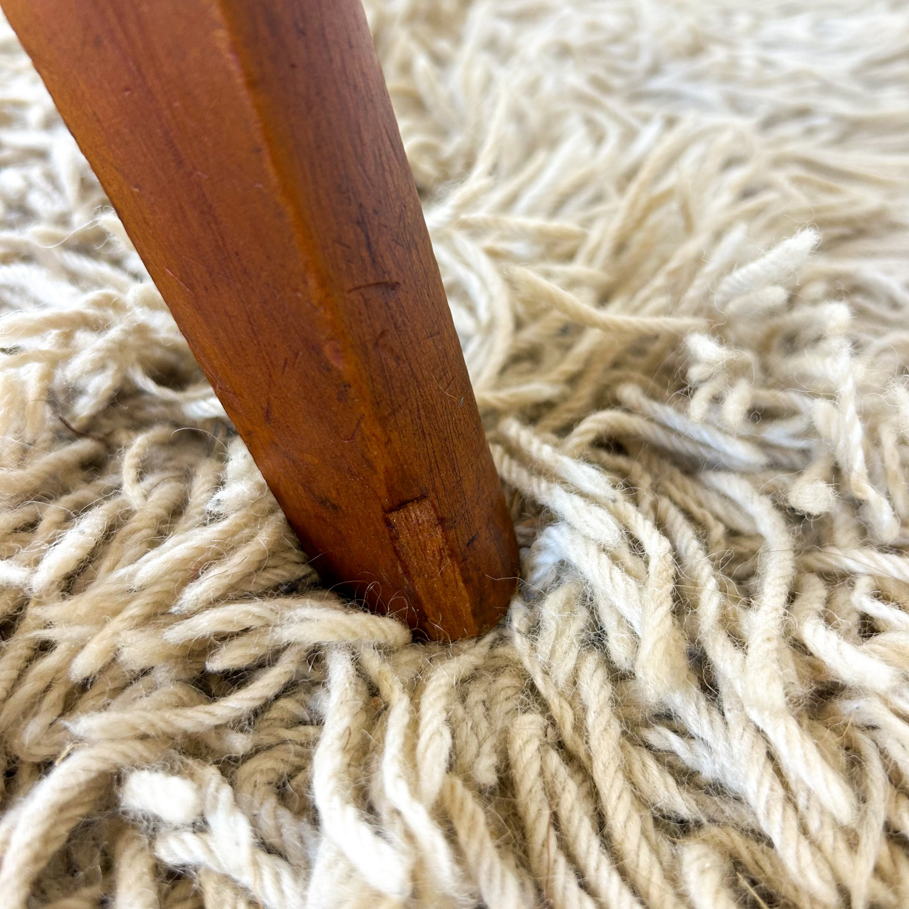 ROUND TIMBER COFFEE TABLE