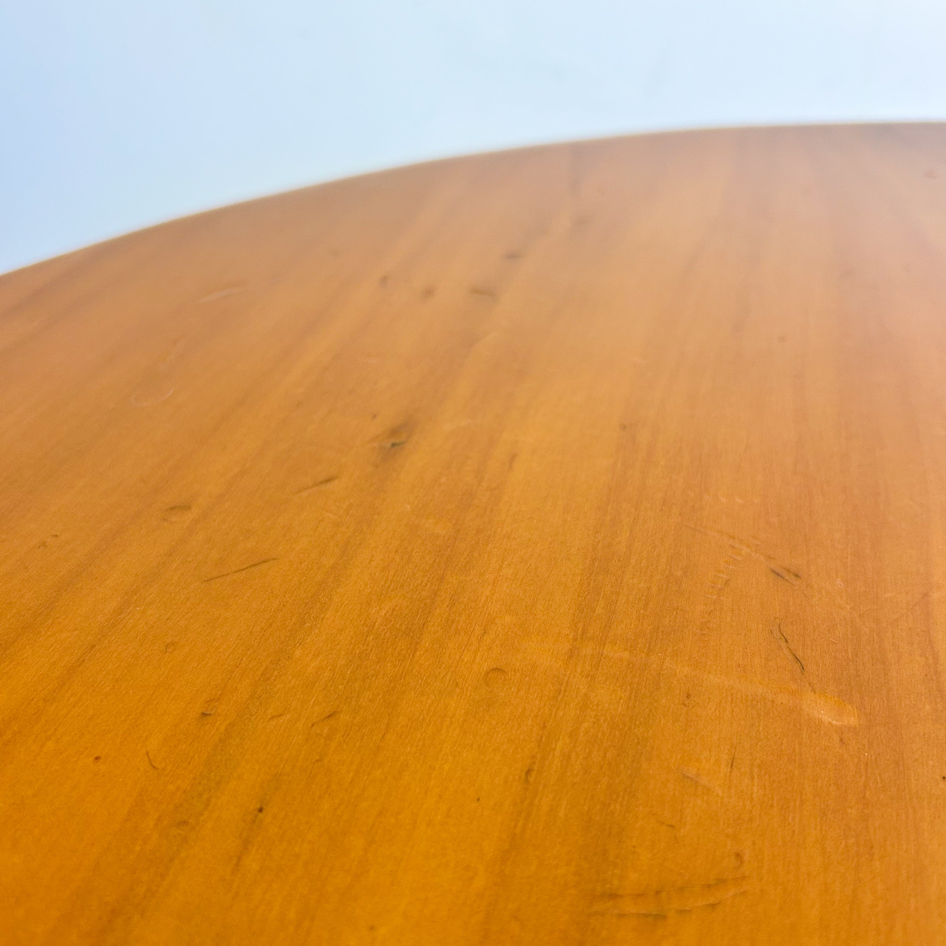 ROUND TIMBER COFFEE TABLE