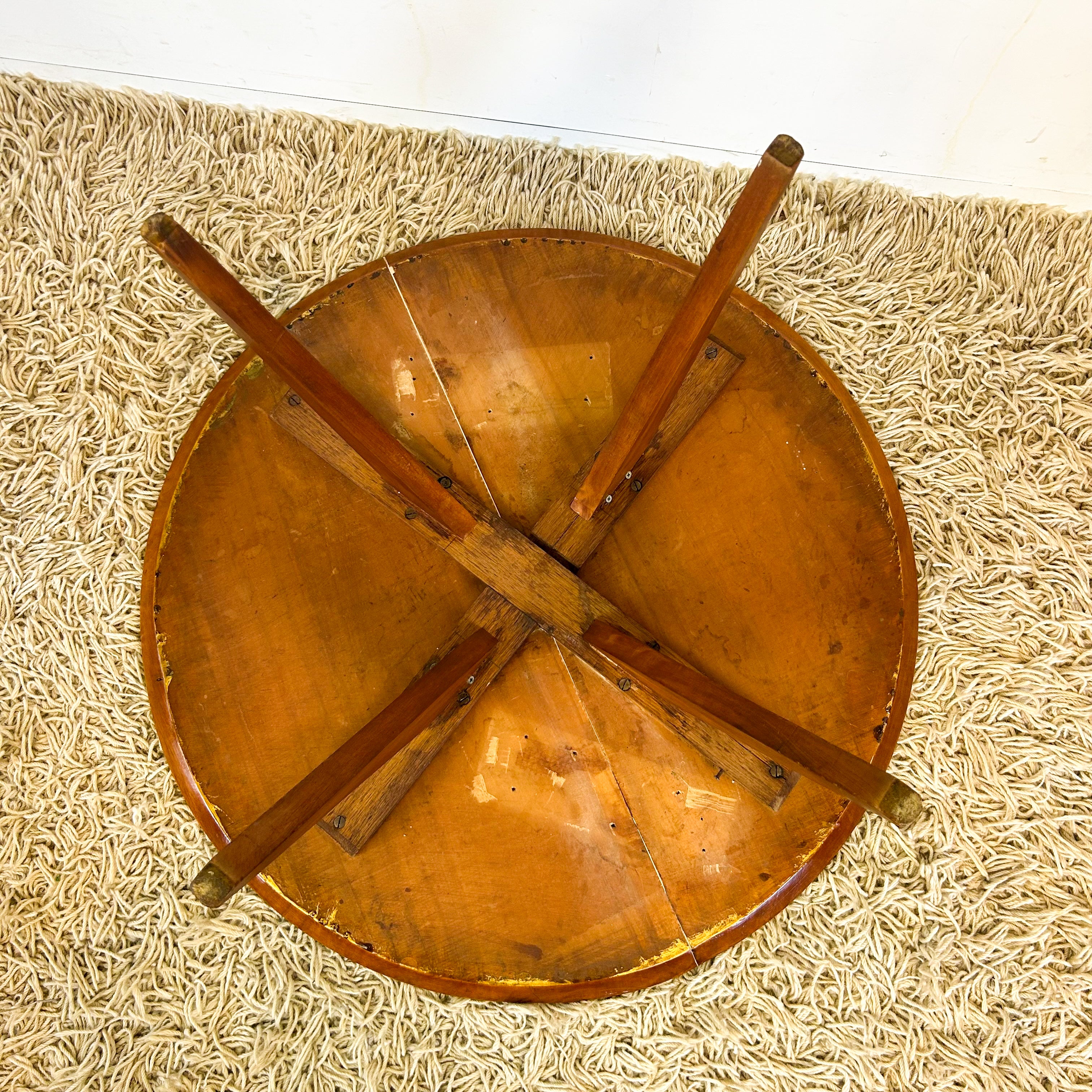 ROUND TIMBER COFFEE TABLE