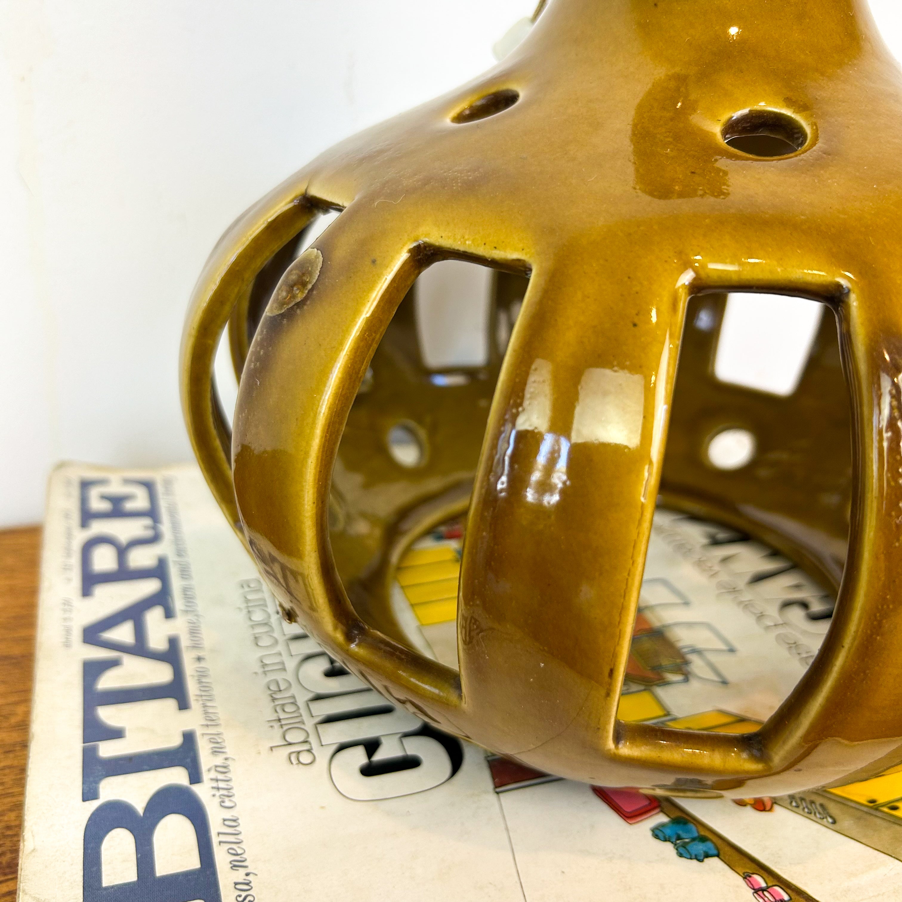 CERAMIC LAMP BASE / PENDANT LIGHT