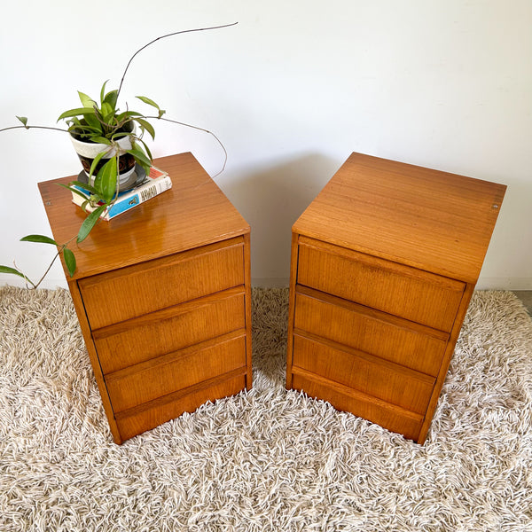 RELIANCE BEDSIDE DRAWERS & QUEEN SIZE HEADBOARD