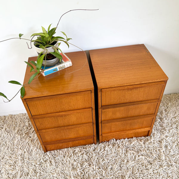 RELIANCE BEDSIDE DRAWERS & QUEEN SIZE HEADBOARD