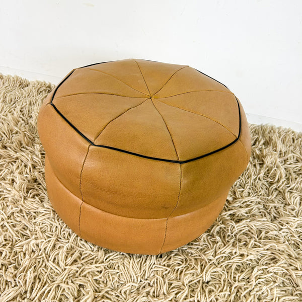VINYL POUFFE
