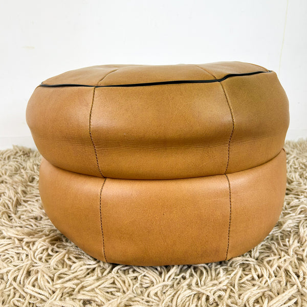 VINYL POUFFE