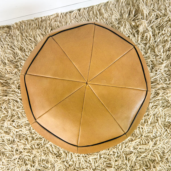 VINYL POUFFE