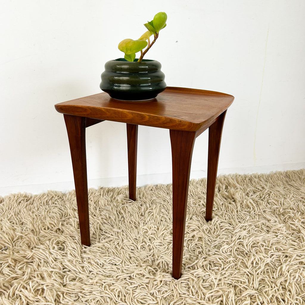 LIPPED EDGE SIDE TABLE