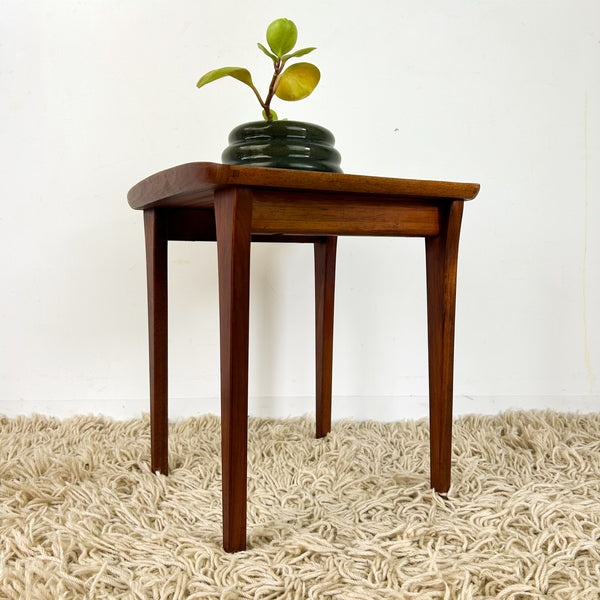 LIPPED EDGE SIDE TABLE