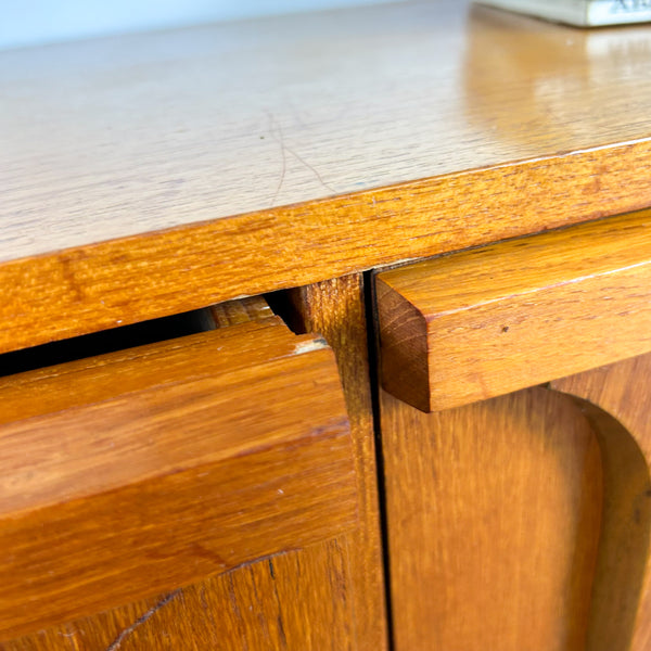 RELIANCE DRESSER DRAWERS & MIRROR - HEY JUDE WORKSHOP • Vintage furniture & objects Melbourne