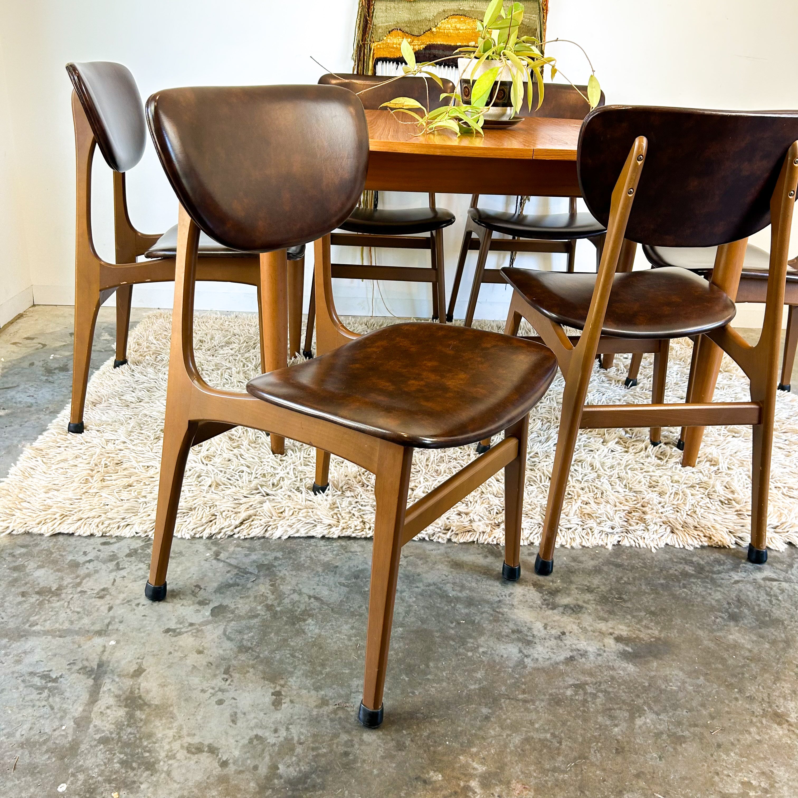 EXTENSION DINING TABLE & SIX CHAIRS