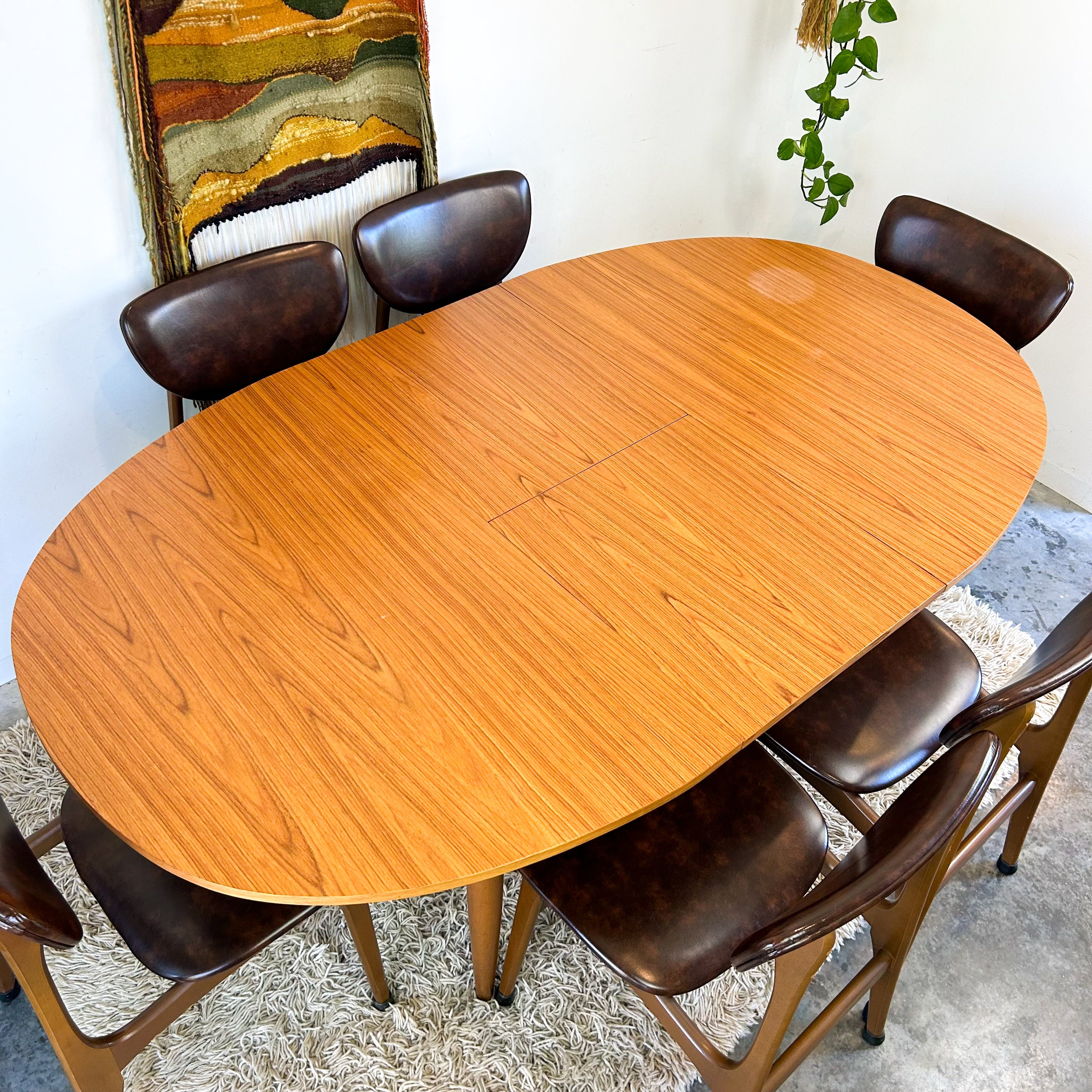 EXTENSION DINING TABLE & SIX CHAIRS