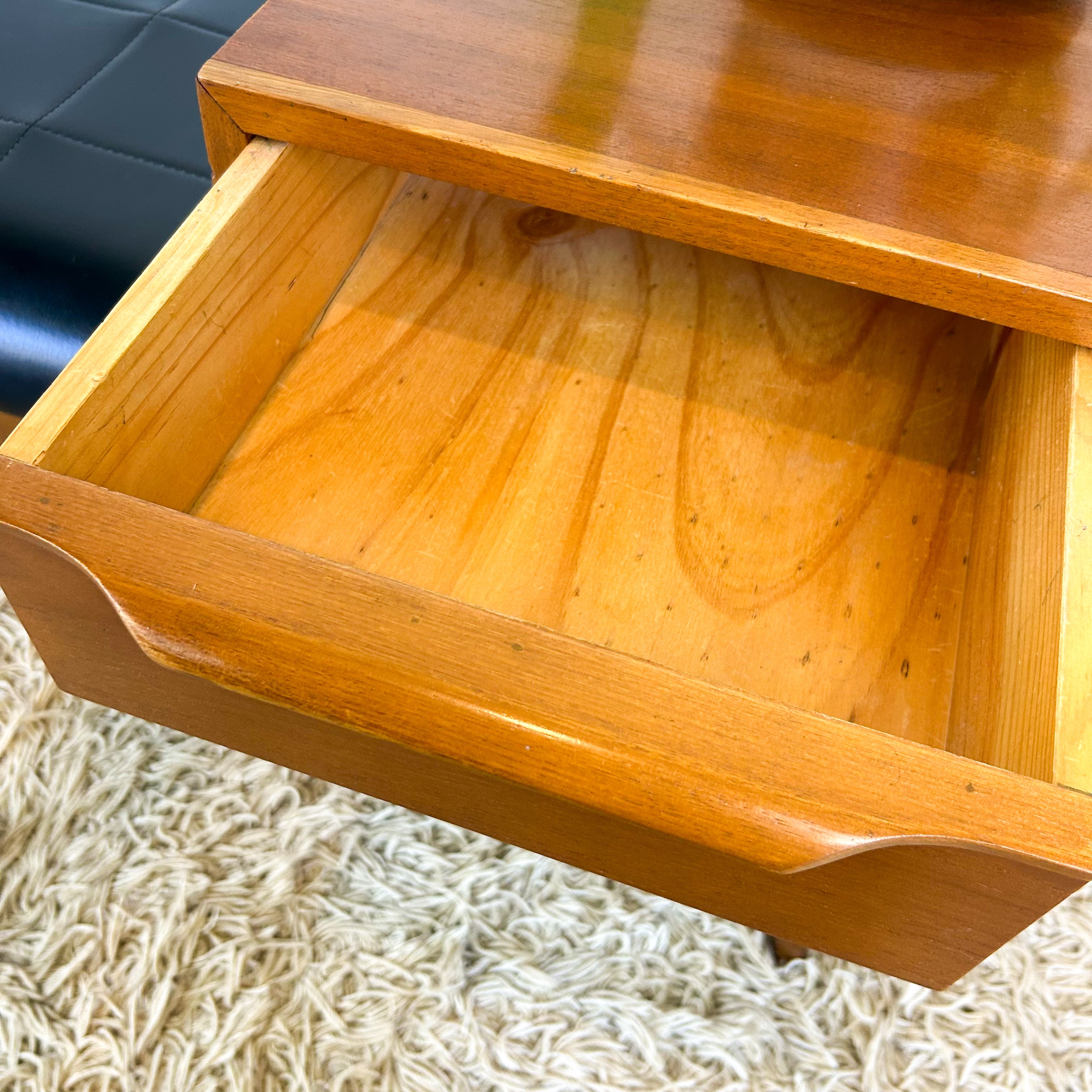 ALRON TELEPHONE TABLE