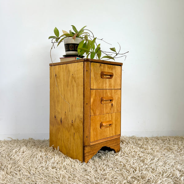 BEDSIDE DRAWERS