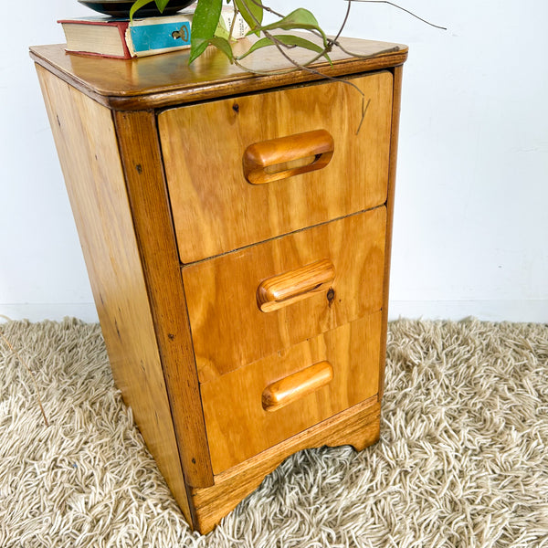 BEDSIDE DRAWERS