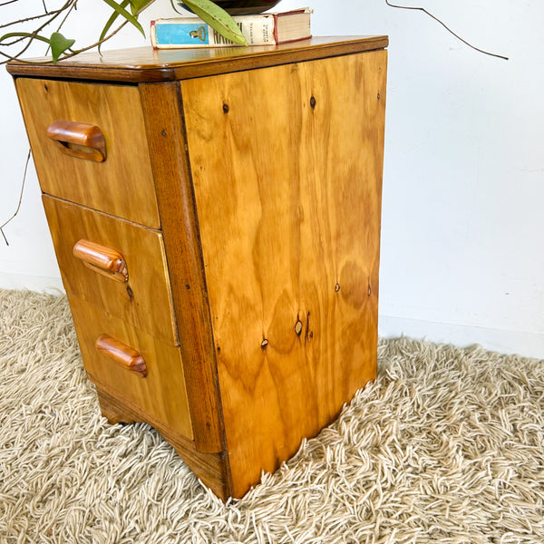 BEDSIDE DRAWERS