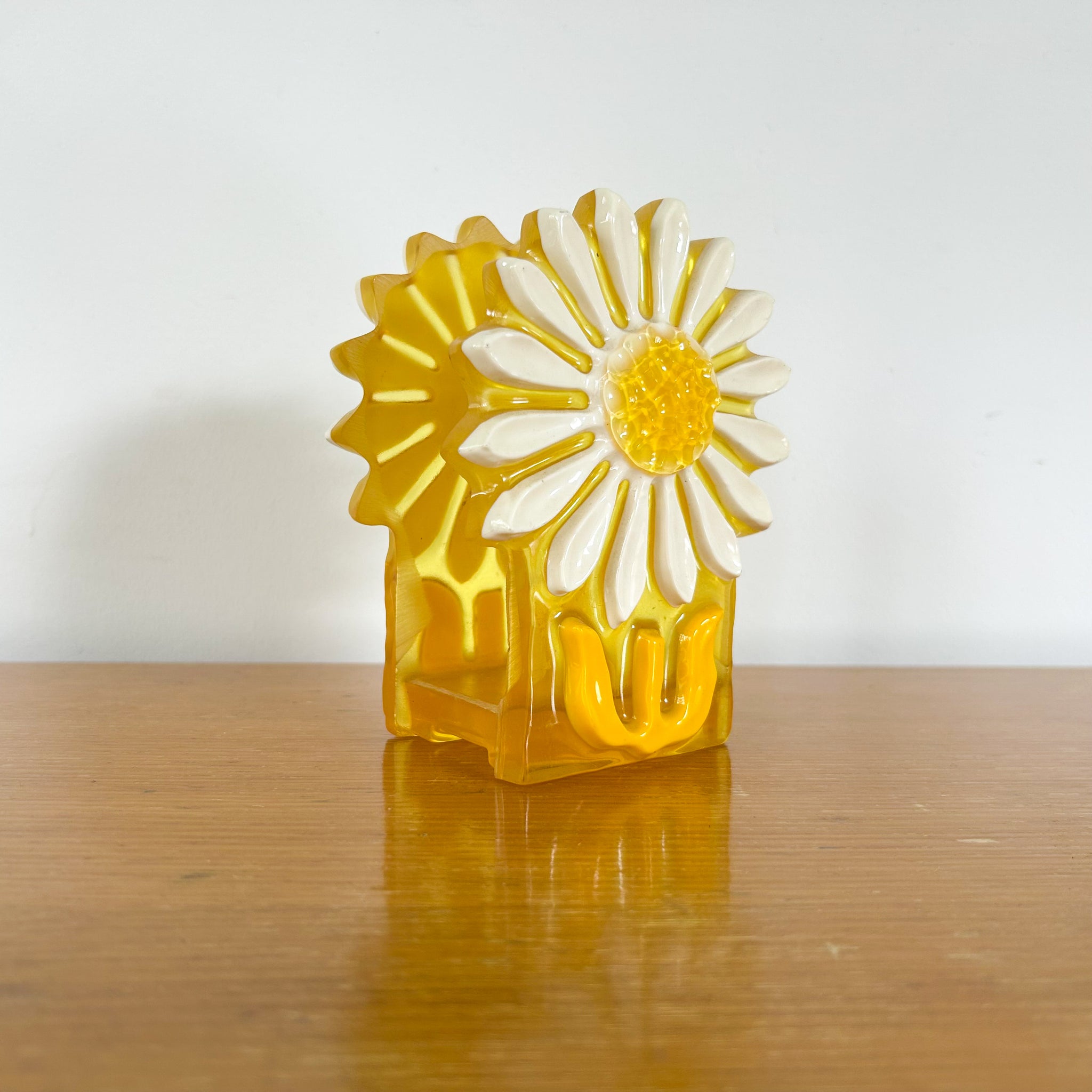 CRYSTAL CRAFT DAISY NAPKIN HOLDER