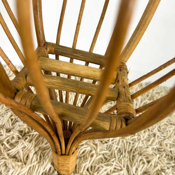 CANE POT HANGER