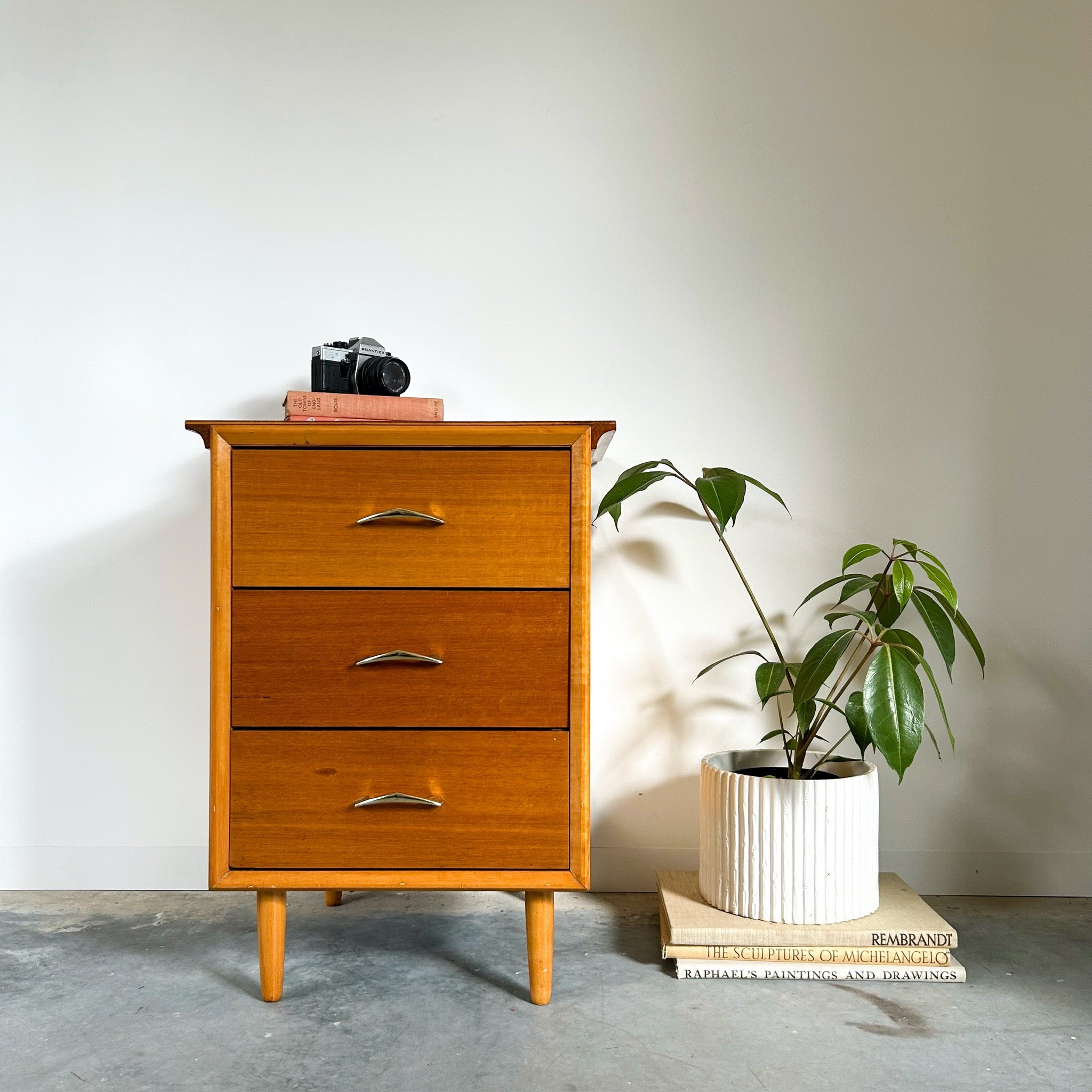 BEDSIDE DRAWERS