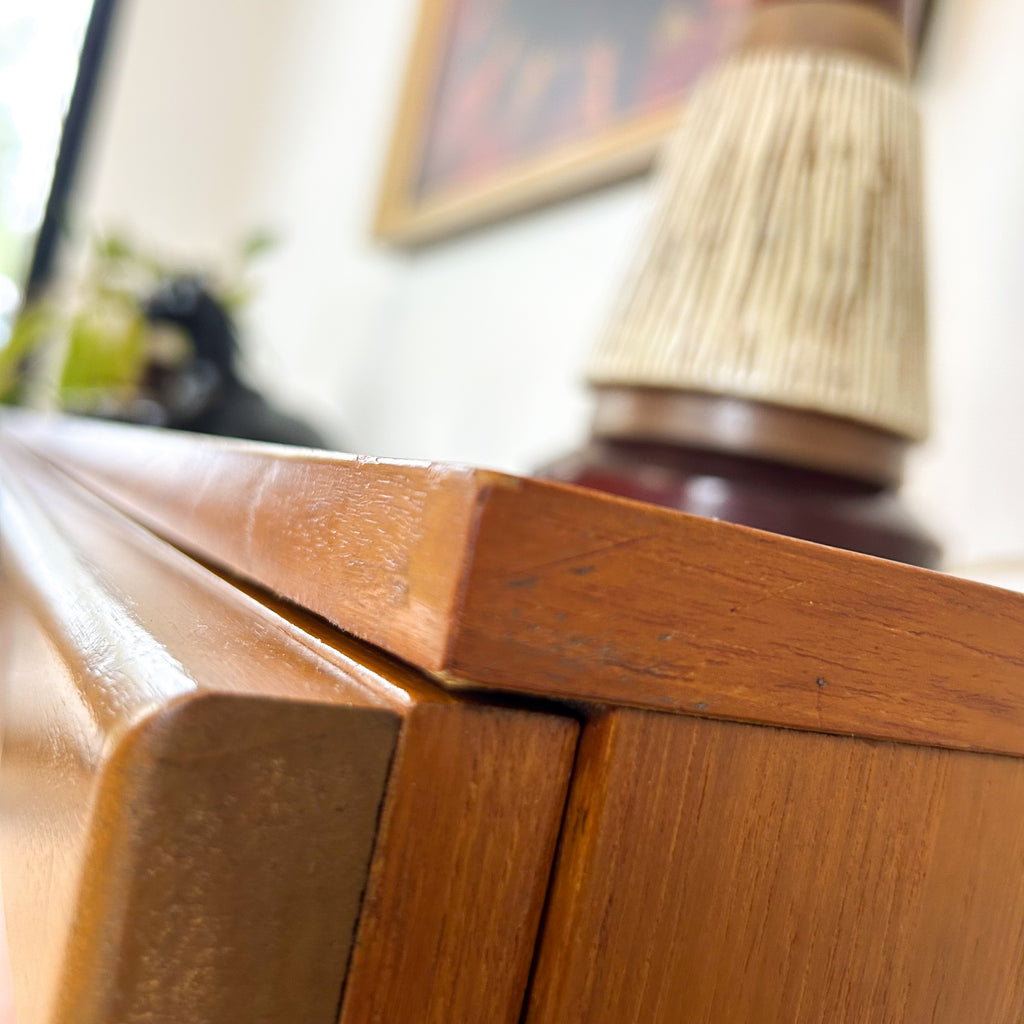 MACROB DRESSER DRAWERS WITH MIRROR - HEY JUDE WORKSHOP • Vintage furniture & objects Melbourne