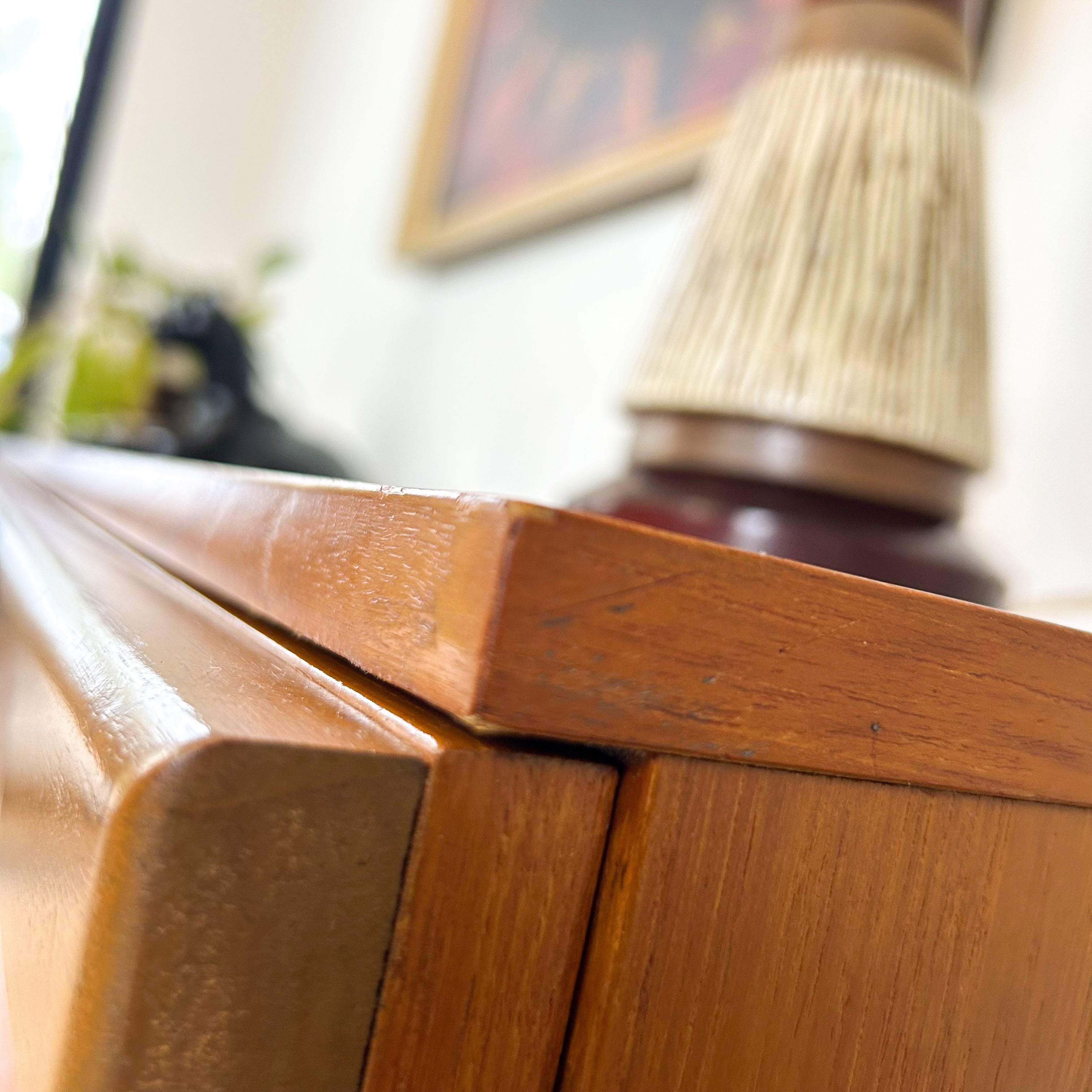 MACROB DRESSER DRAWERS WITH MIRROR - HEY JUDE WORKSHOP • Vintage furniture & objects Melbourne