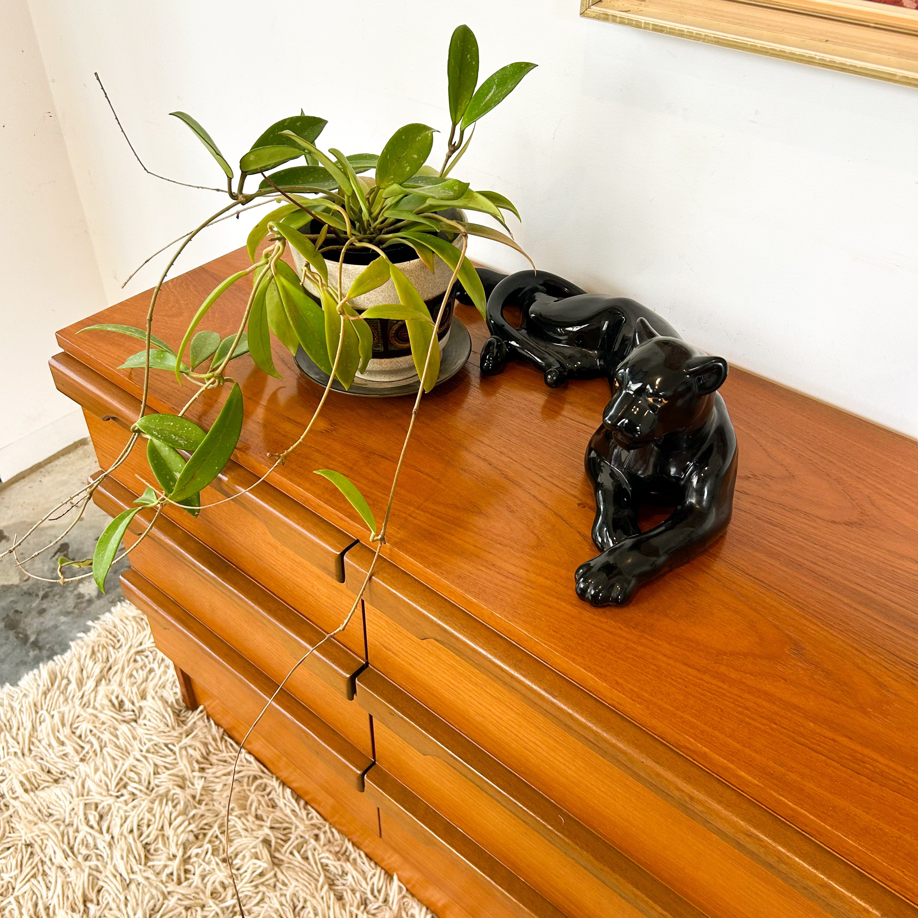 MACROB DRESSER DRAWERS WITH MIRROR - HEY JUDE WORKSHOP • Vintage furniture & objects Melbourne