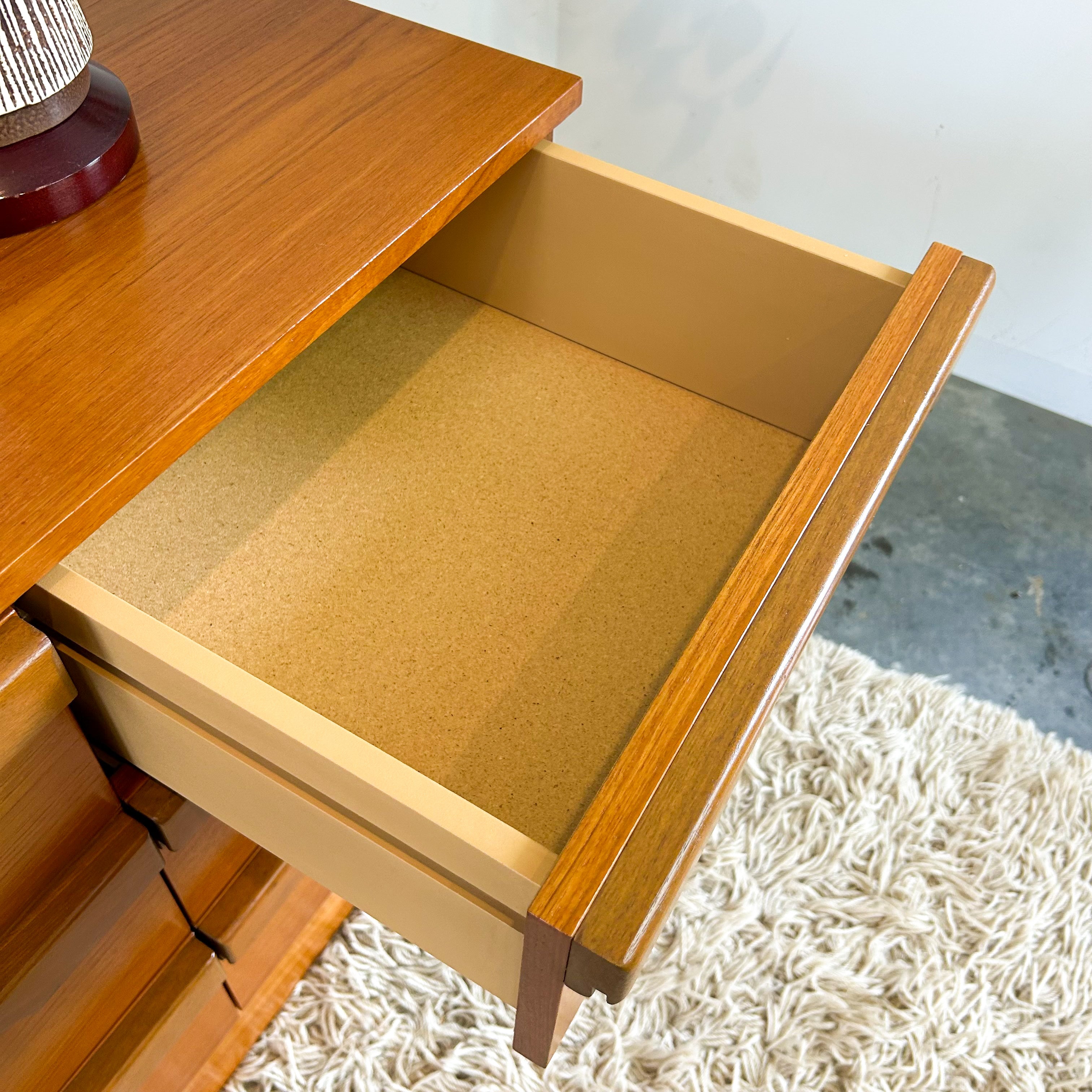 MACROB DRESSER DRAWERS WITH MIRROR - HEY JUDE WORKSHOP • Vintage furniture & objects Melbourne