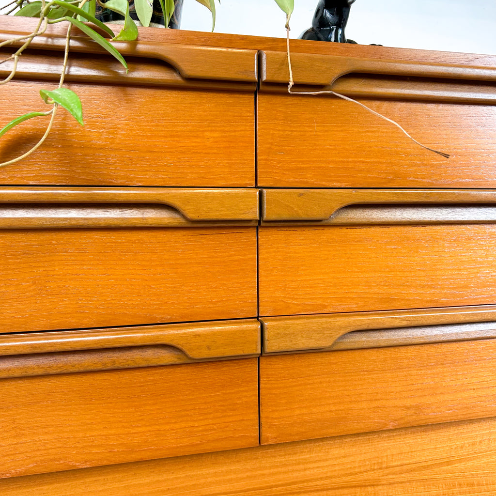 MACROB DRESSER DRAWERS WITH MIRROR - HEY JUDE WORKSHOP • Vintage furniture & objects Melbourne