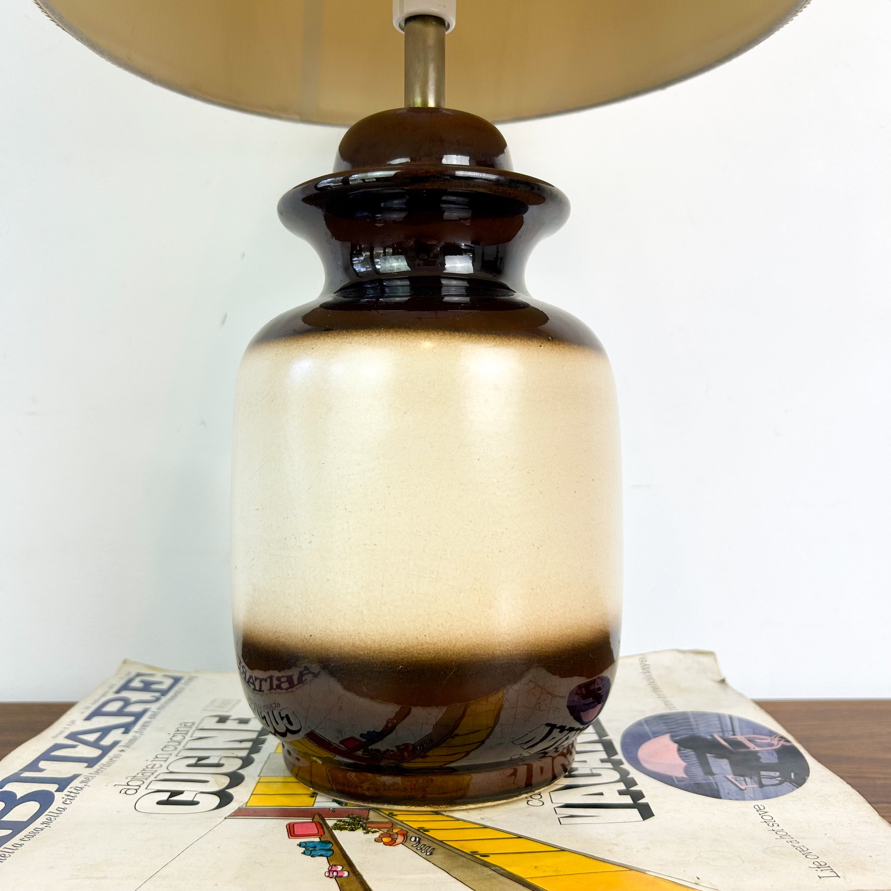 BROWN & CREAM CERAMIC LAMP