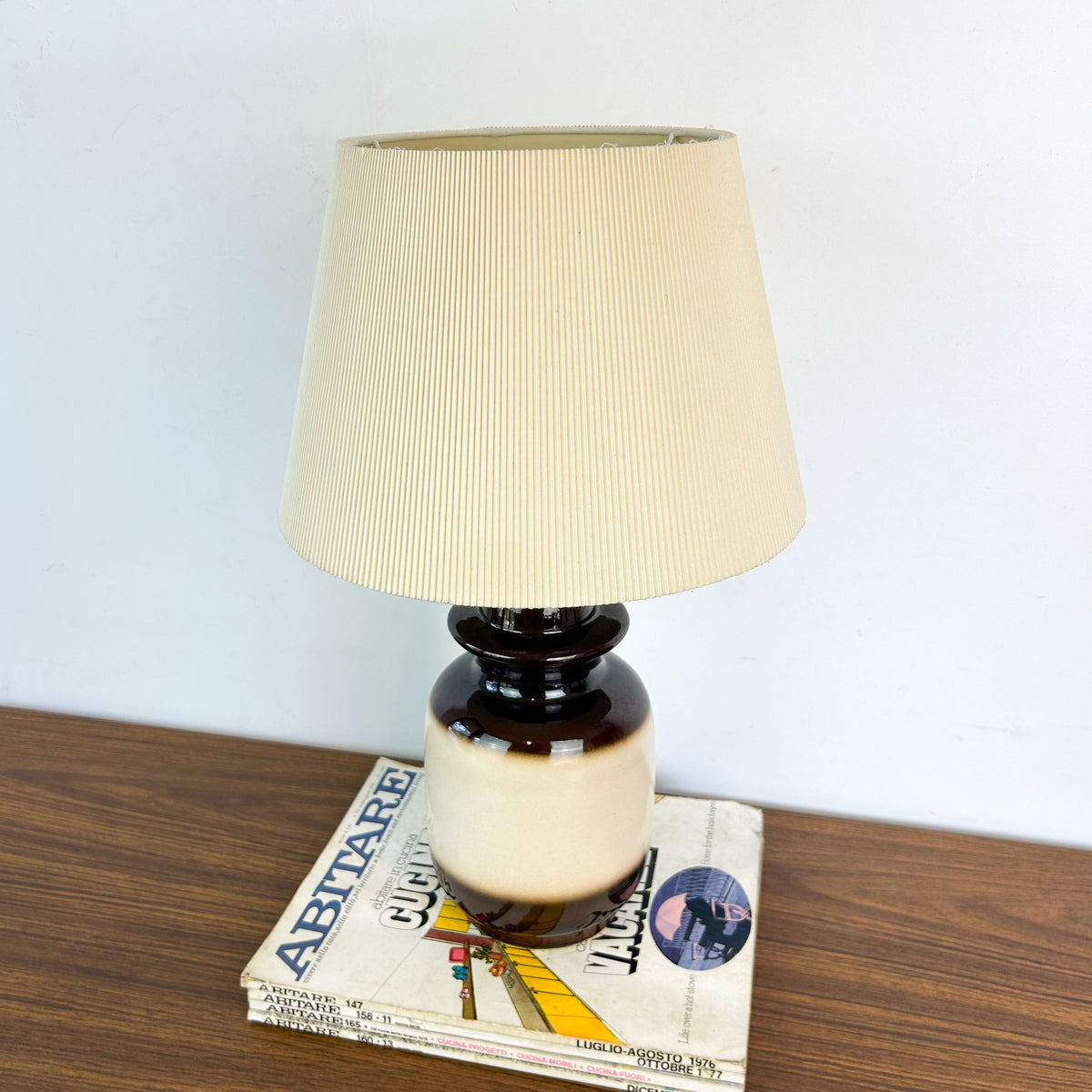 BROWN & CREAM CERAMIC LAMP