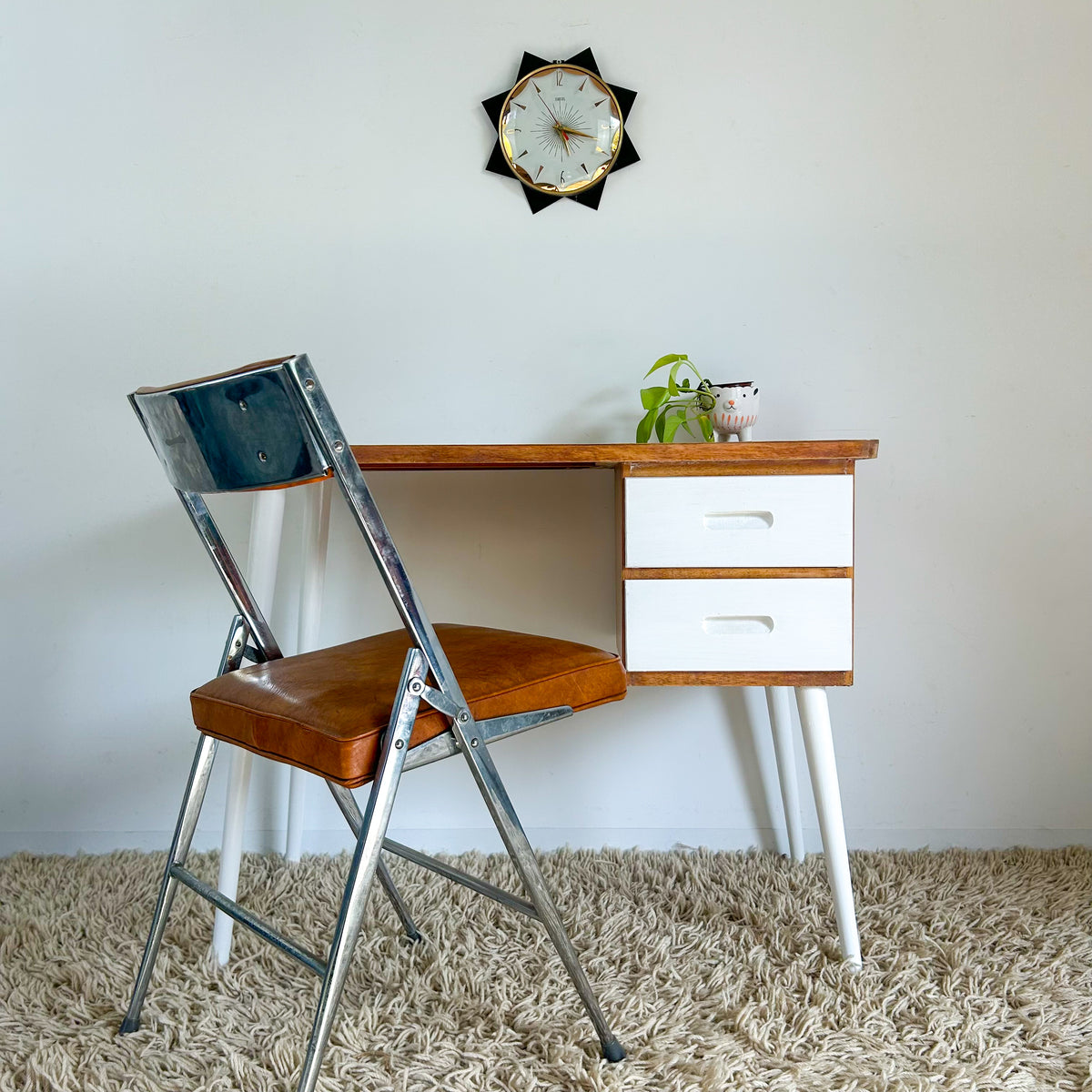 DESK WITH DRAWERS