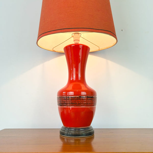 XL RED CERAMIC LAMP