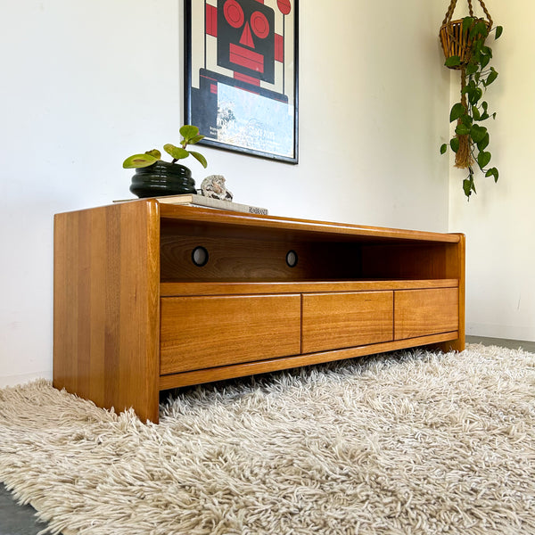 TESSA TV UNIT