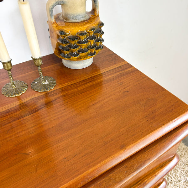HERITAGE FURNITURE DRESSER DRAWERS