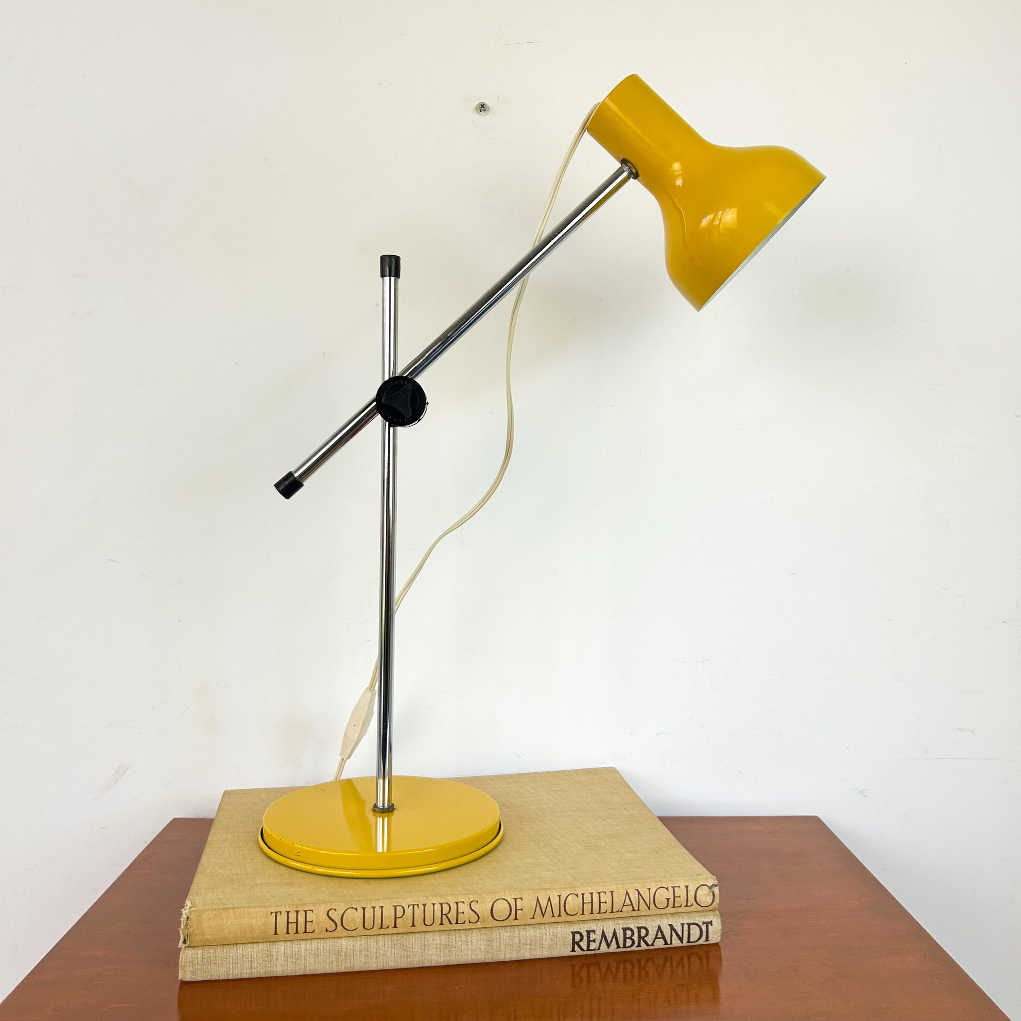 YELLOW TABLE LAMP