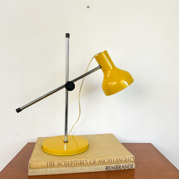YELLOW TABLE LAMP
