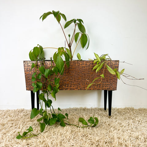 COPPER PLANTER BOX