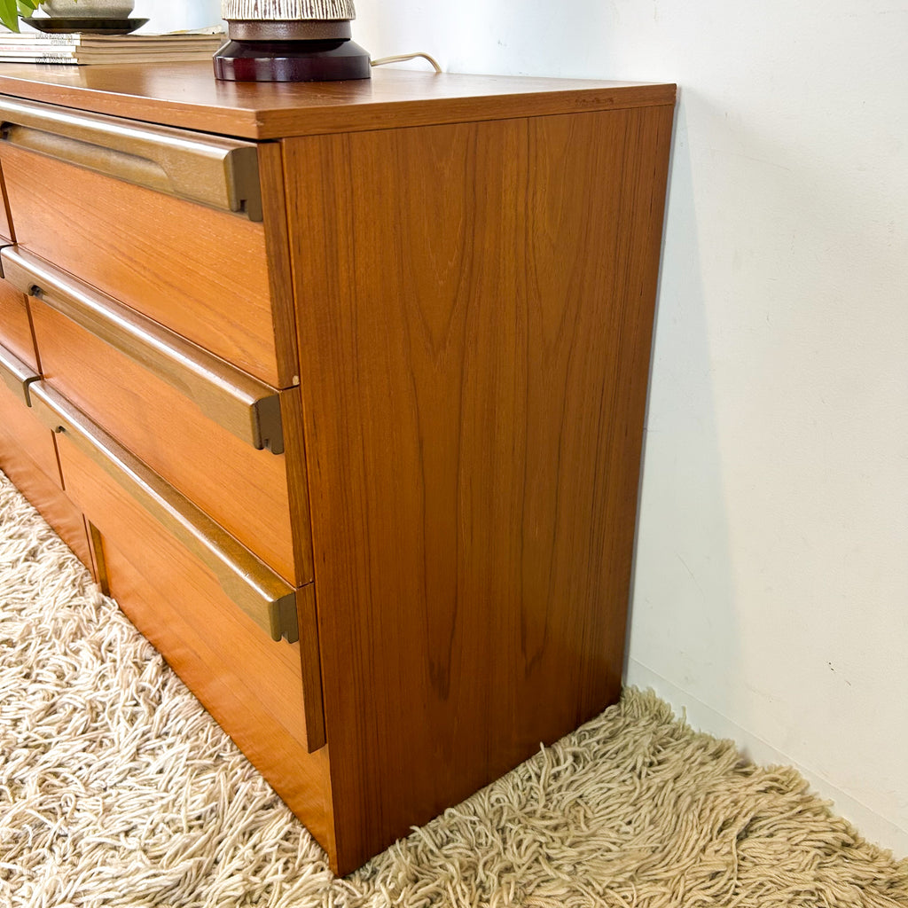 MACROB BEDSIDE DRAWERS - HEY JUDE WORKSHOP • Vintage furniture & objects Melbourne