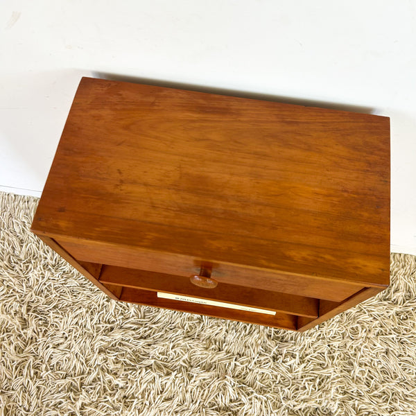 BEDSIDE TABLE