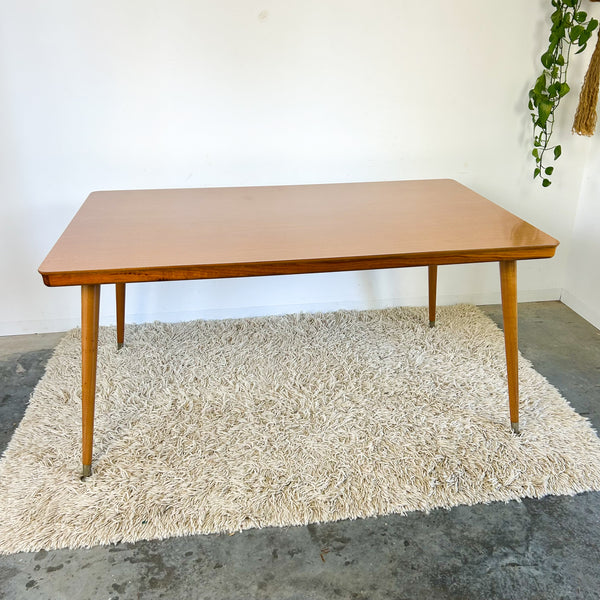 KERBY DINING TABLE