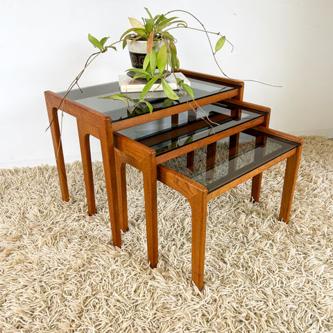 NESTING COFFEE TABLE SET