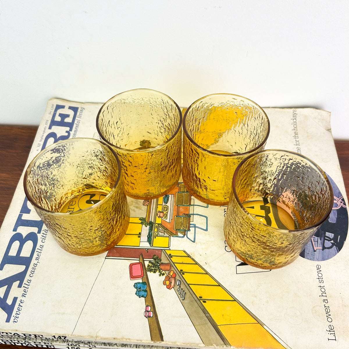 AMBER BARK GLASSES SHORT